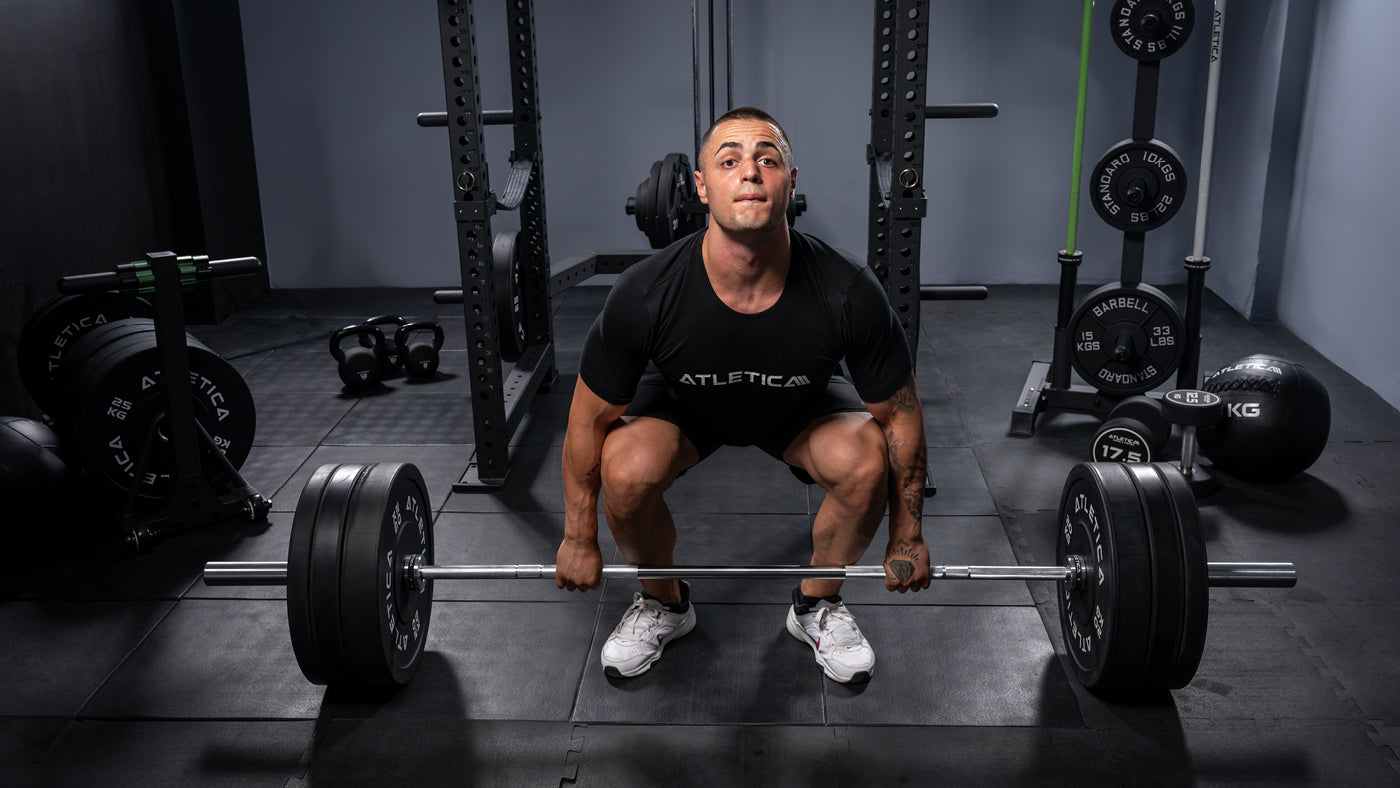 Deadlift Karlos Nasar with Atletica barbell and weights