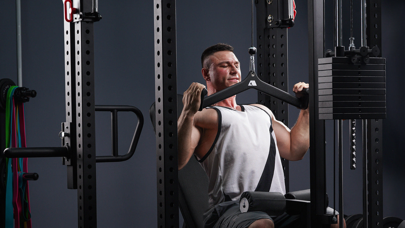Lat pulldown on the cable pull station