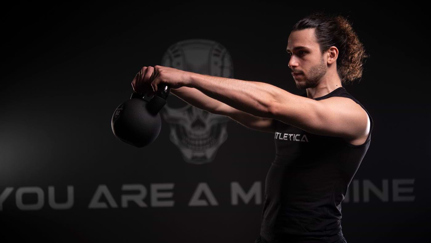 Kettlebell Swings: Fitnessgeräte im Wellnessbereich