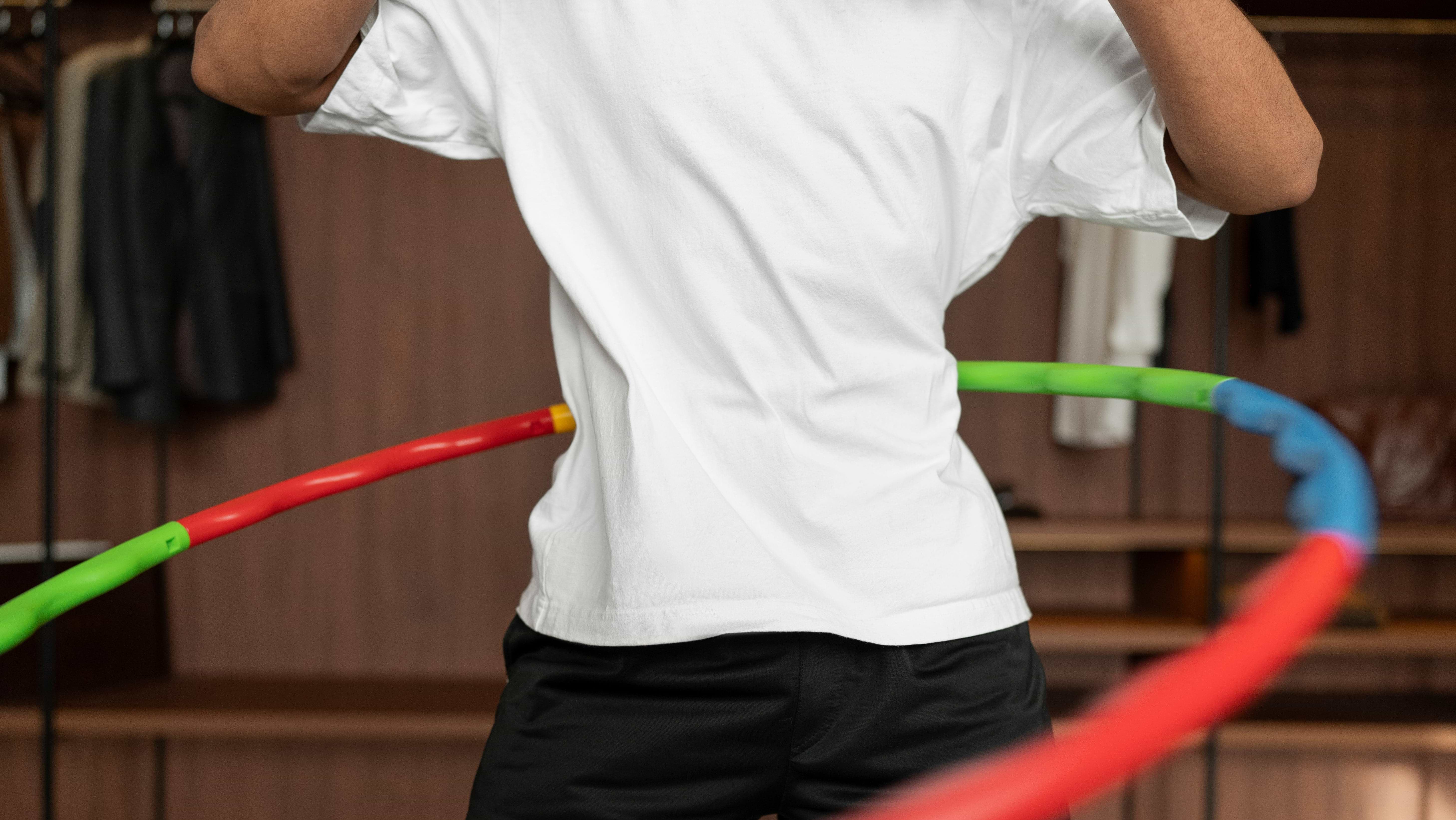 Zirkeltraining mit Hula-Hoop-Reifen