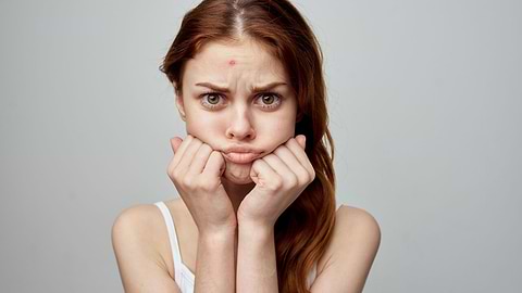 Dealing With Forehead Acne? You're Not Alone