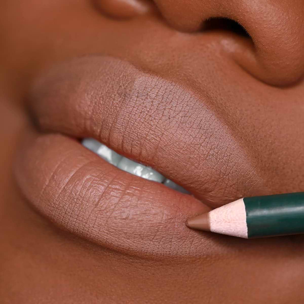 Café Lipliner