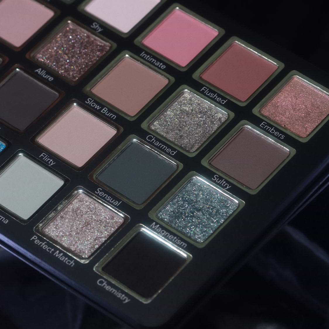 Smoulder palette