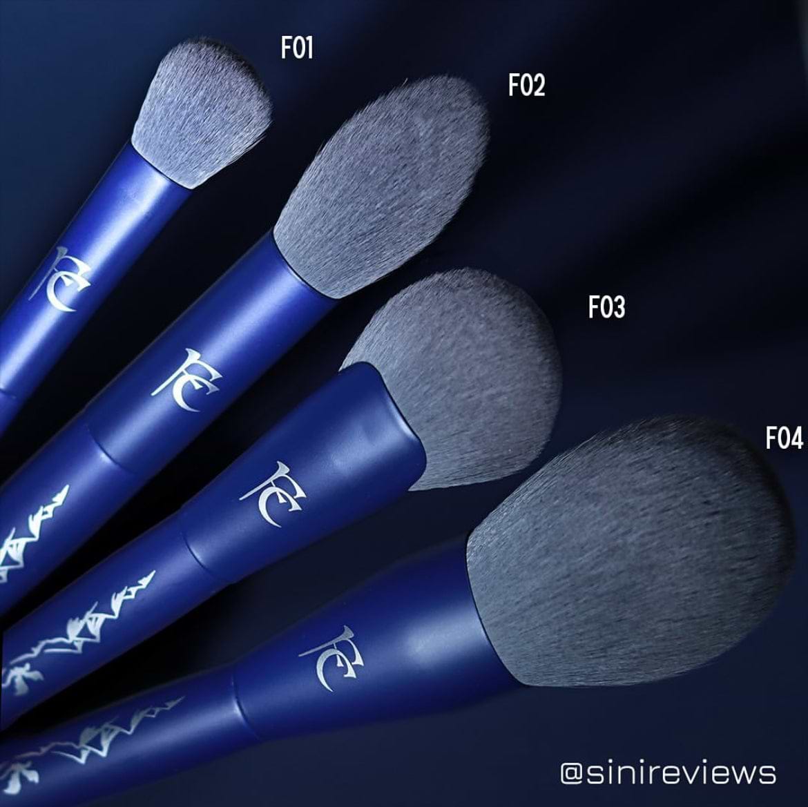 Ice Dragon Face Brushset