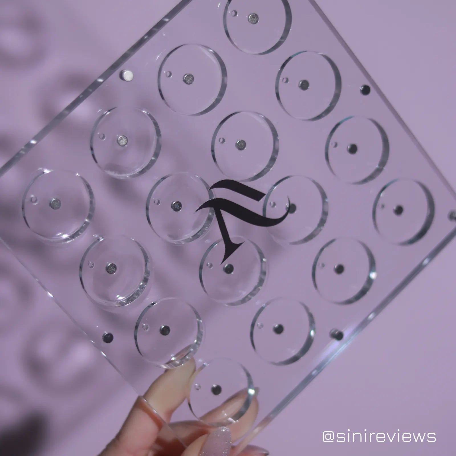 Empty Magnetic Acrylic Palette (with lid)