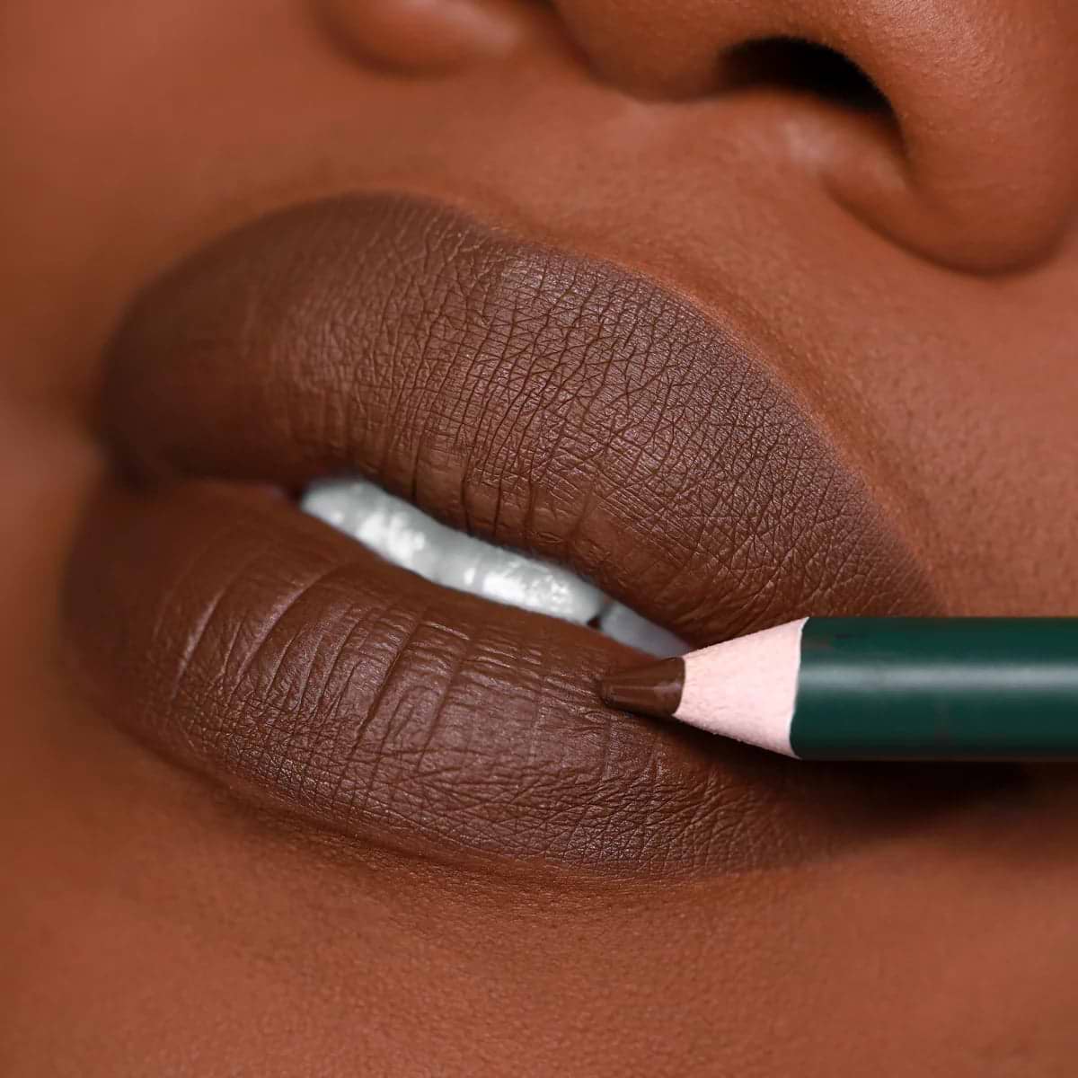 Char Lipliner