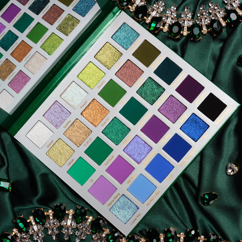 MIKAYLA PAHT 2 Palette