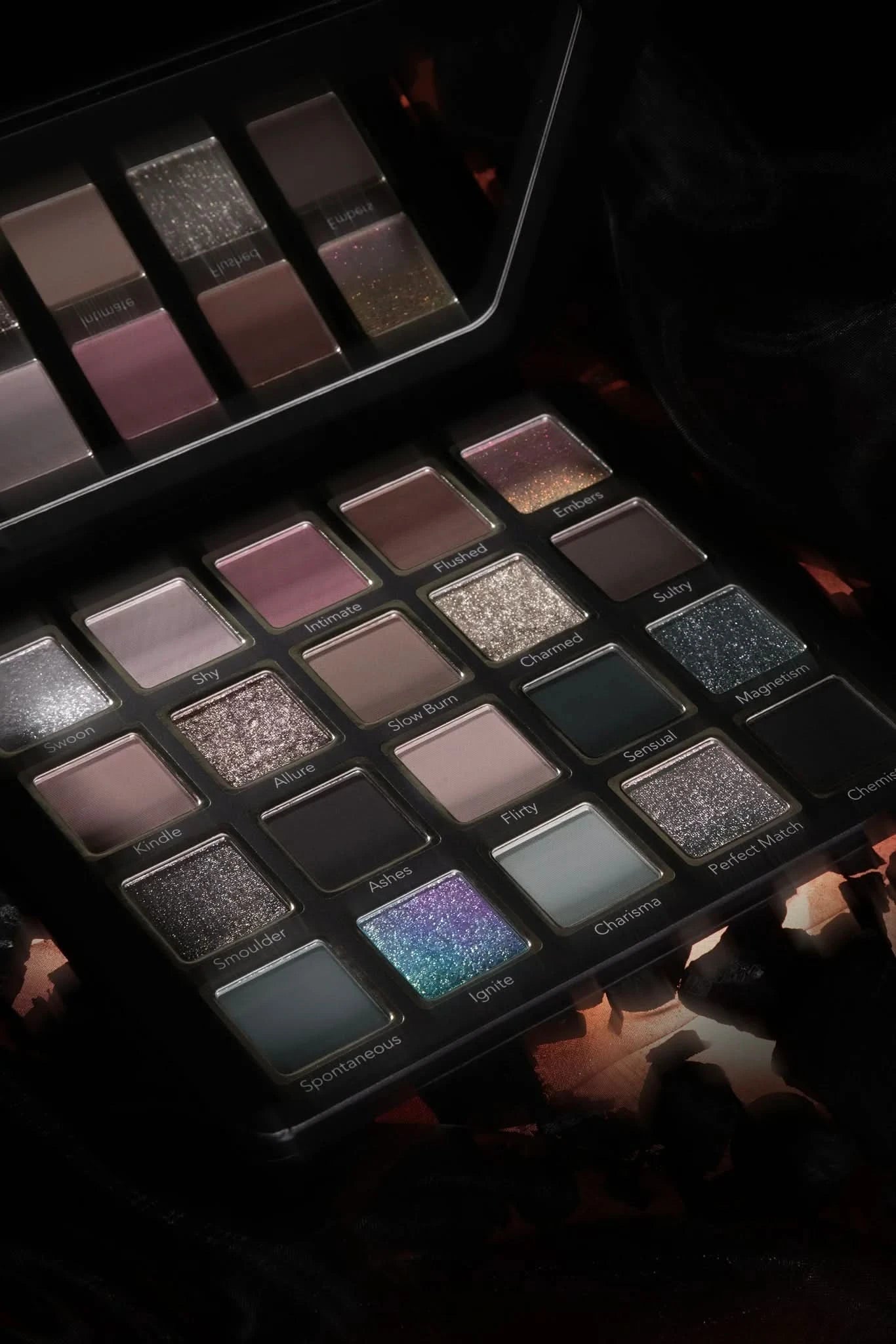 Smoulder palette