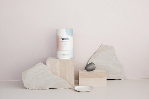 Saalt Soft cup grey and packaging