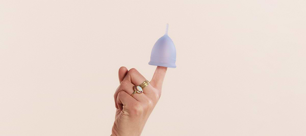 menstrual cup how to insert 