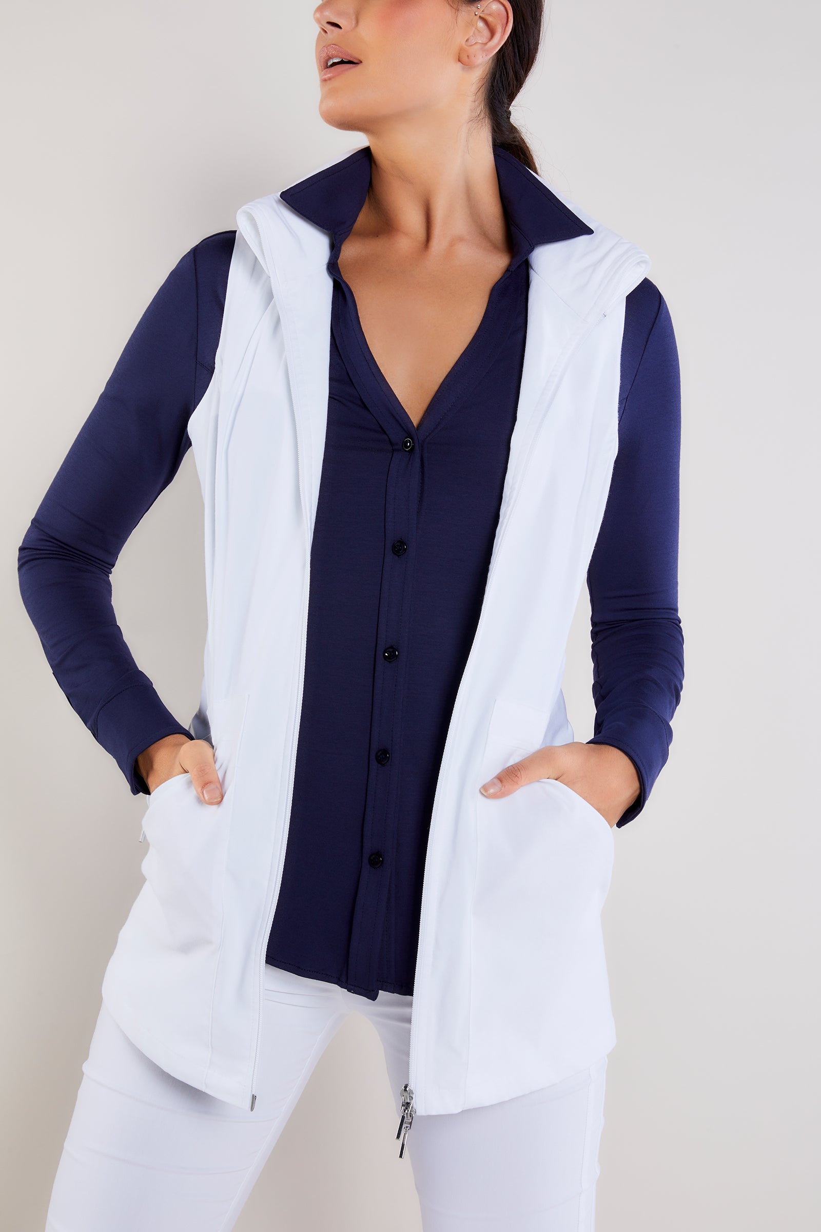 Navy ||