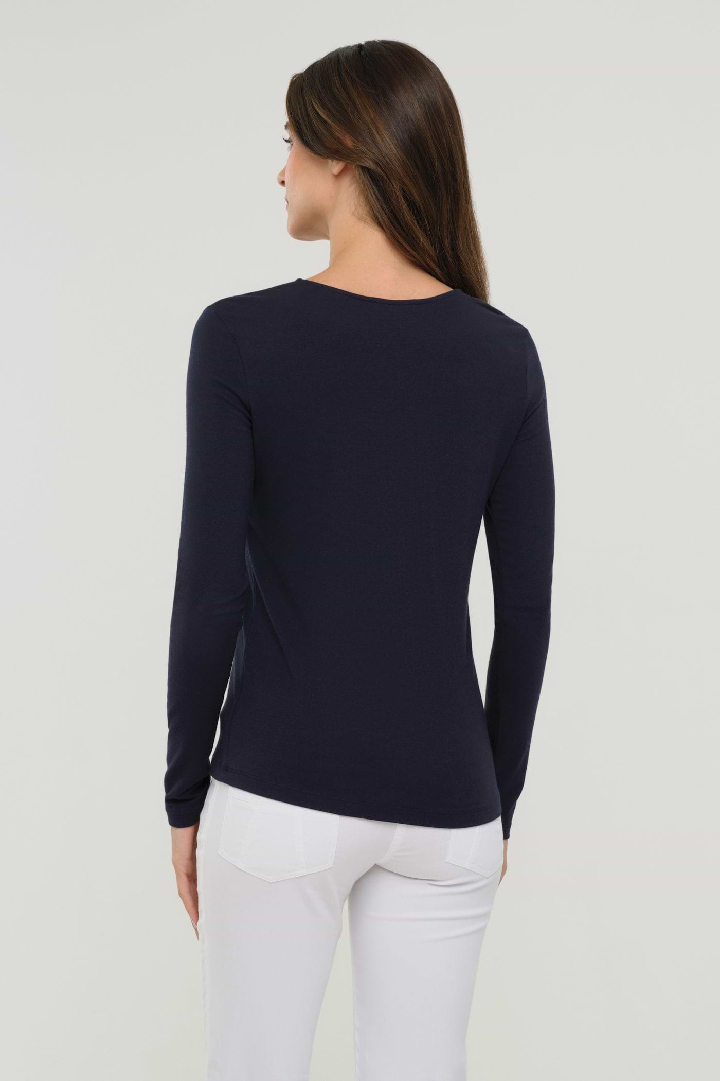 Navy ||