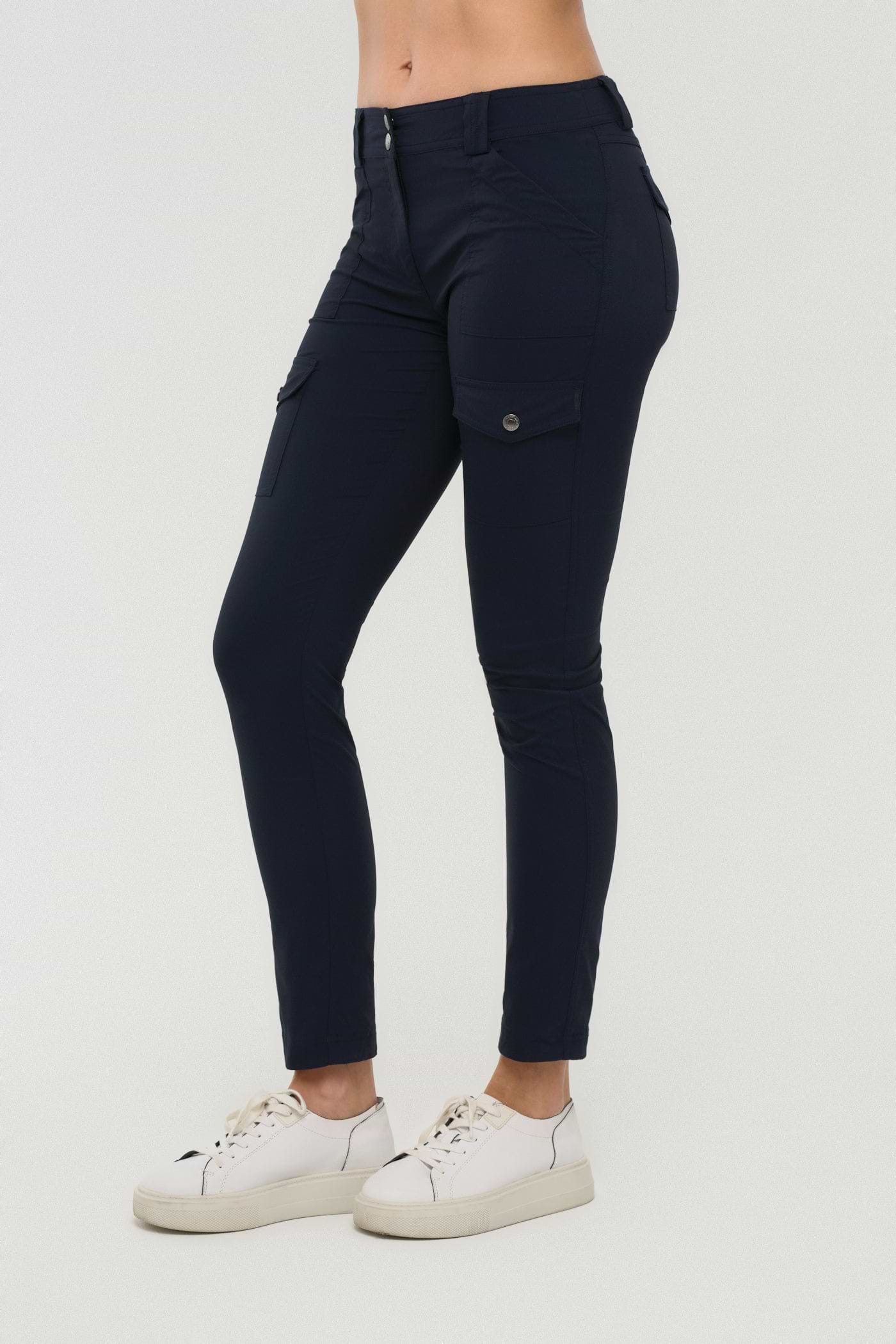 Navy ||