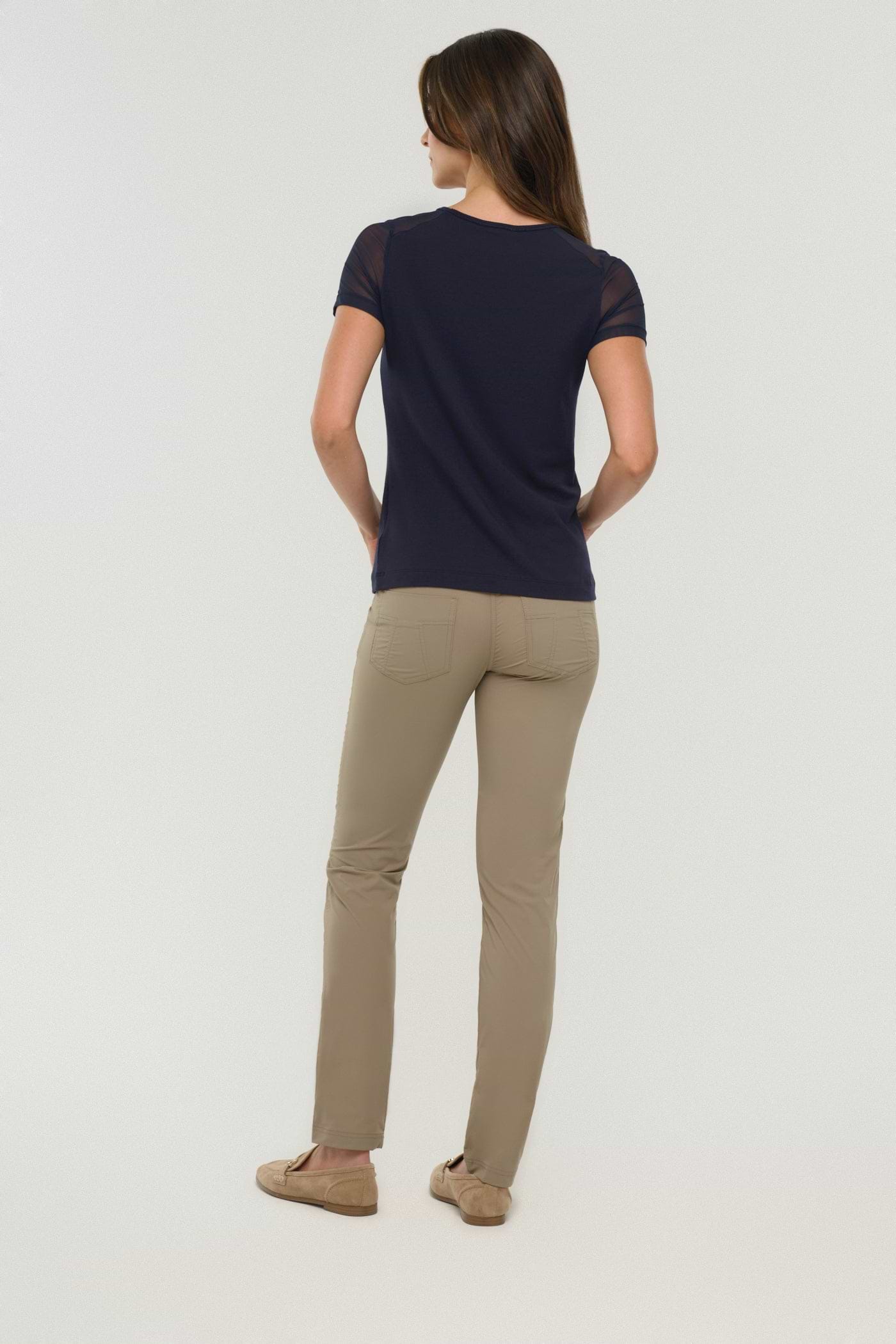 Navy ||