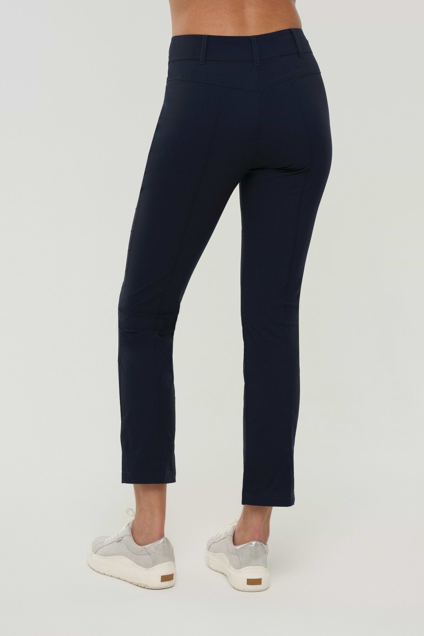 Navy ||