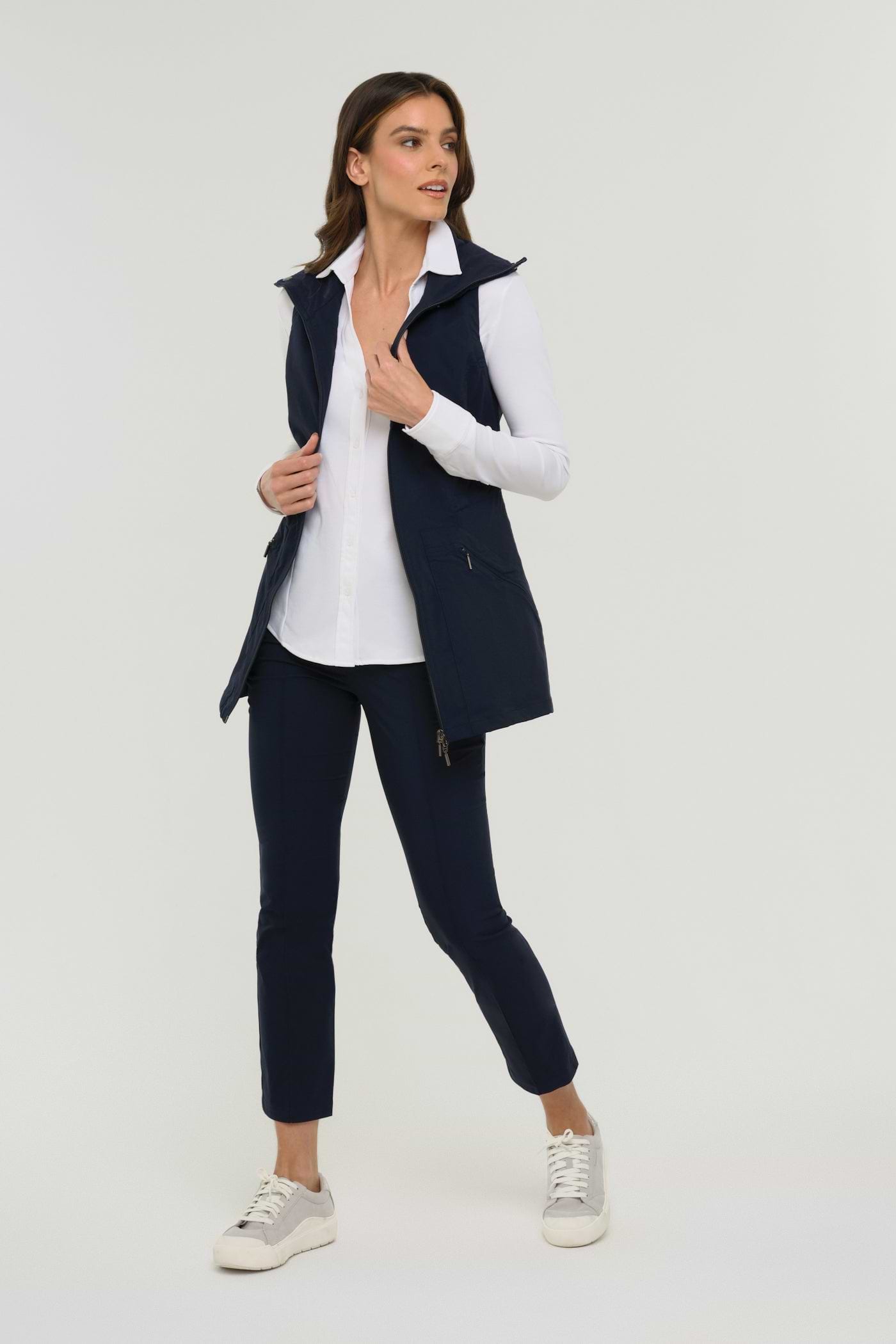 Navy ||