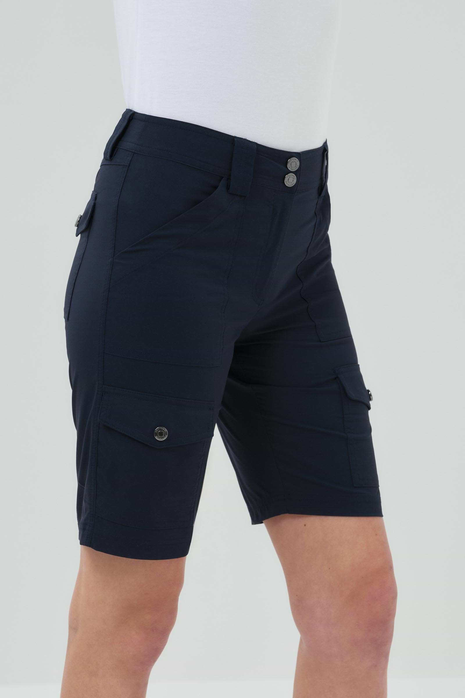 Navy ||