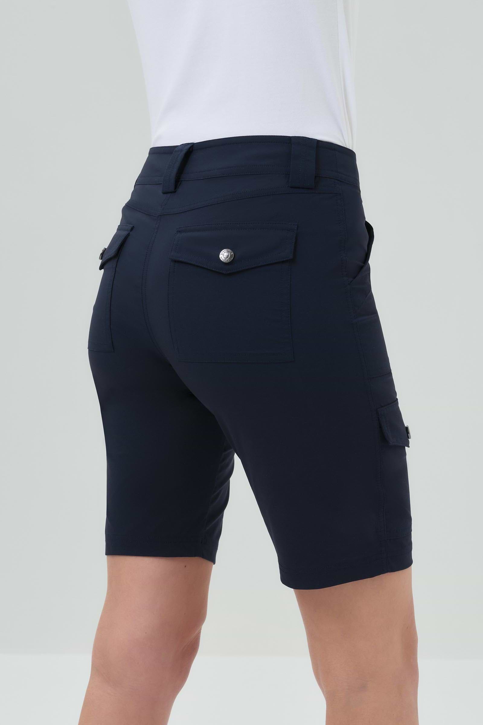 Navy ||