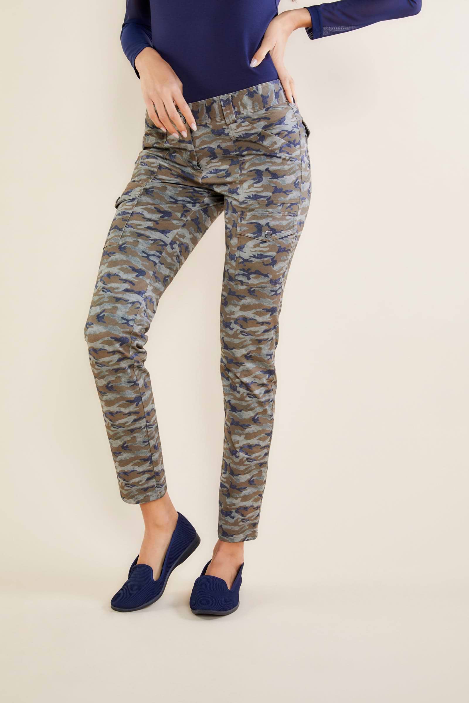 CAMOUFLAGE 2040||