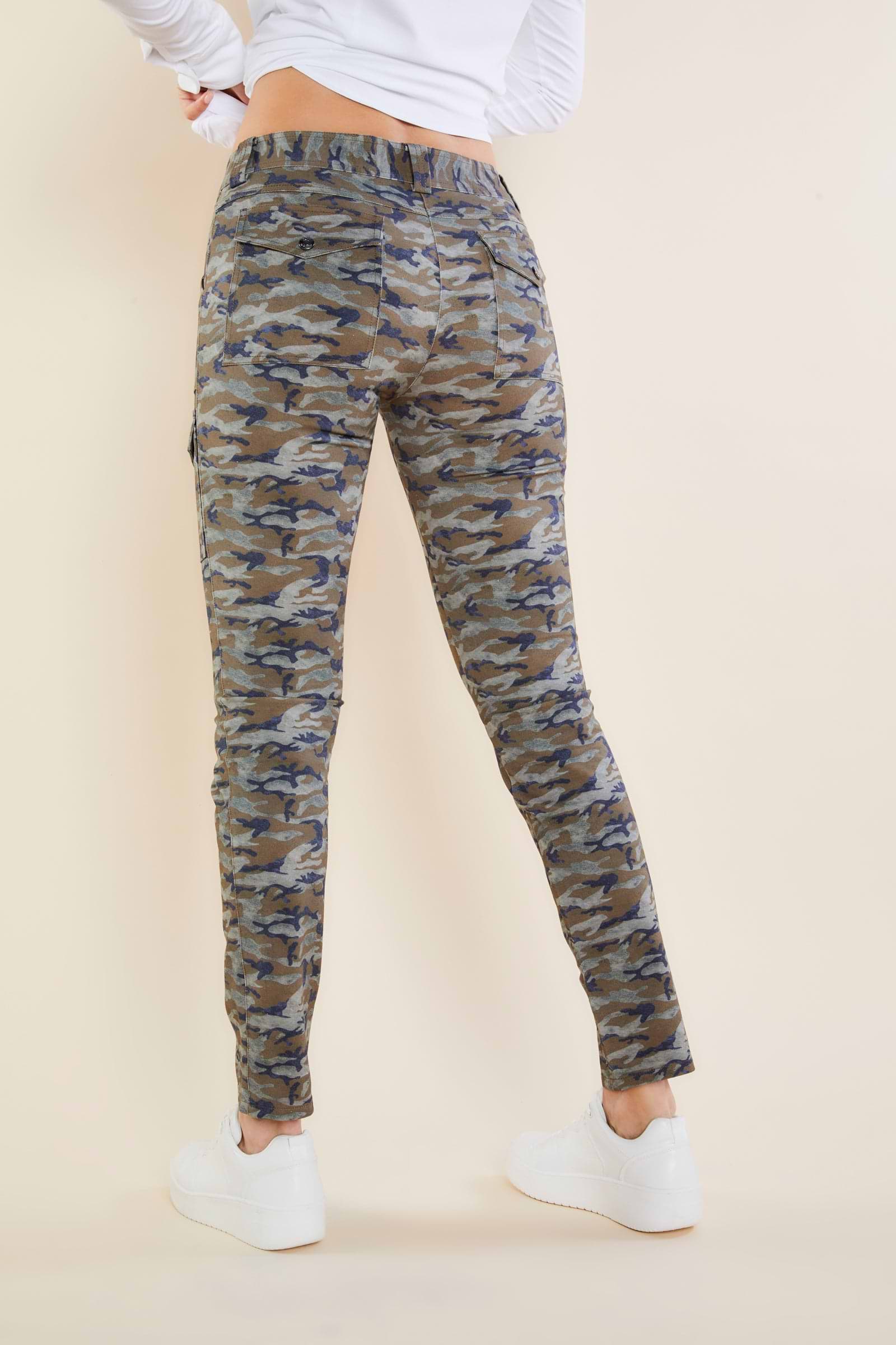 CAMOUFLAGE 2040||