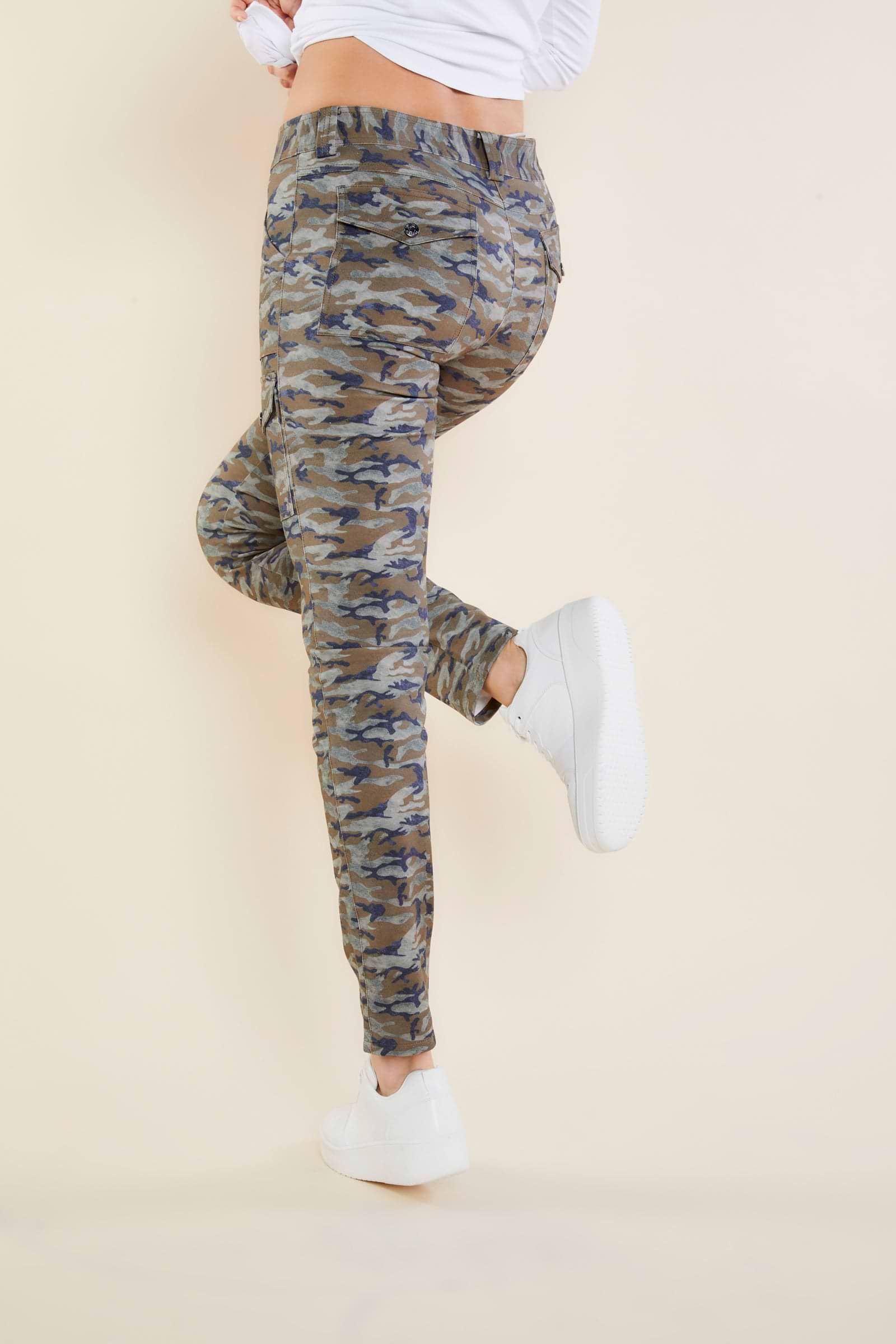 CAMOUFLAGE 2040||