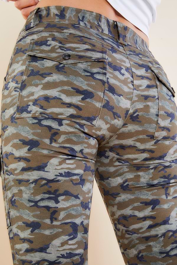 CAMOUFLAGE 2040||