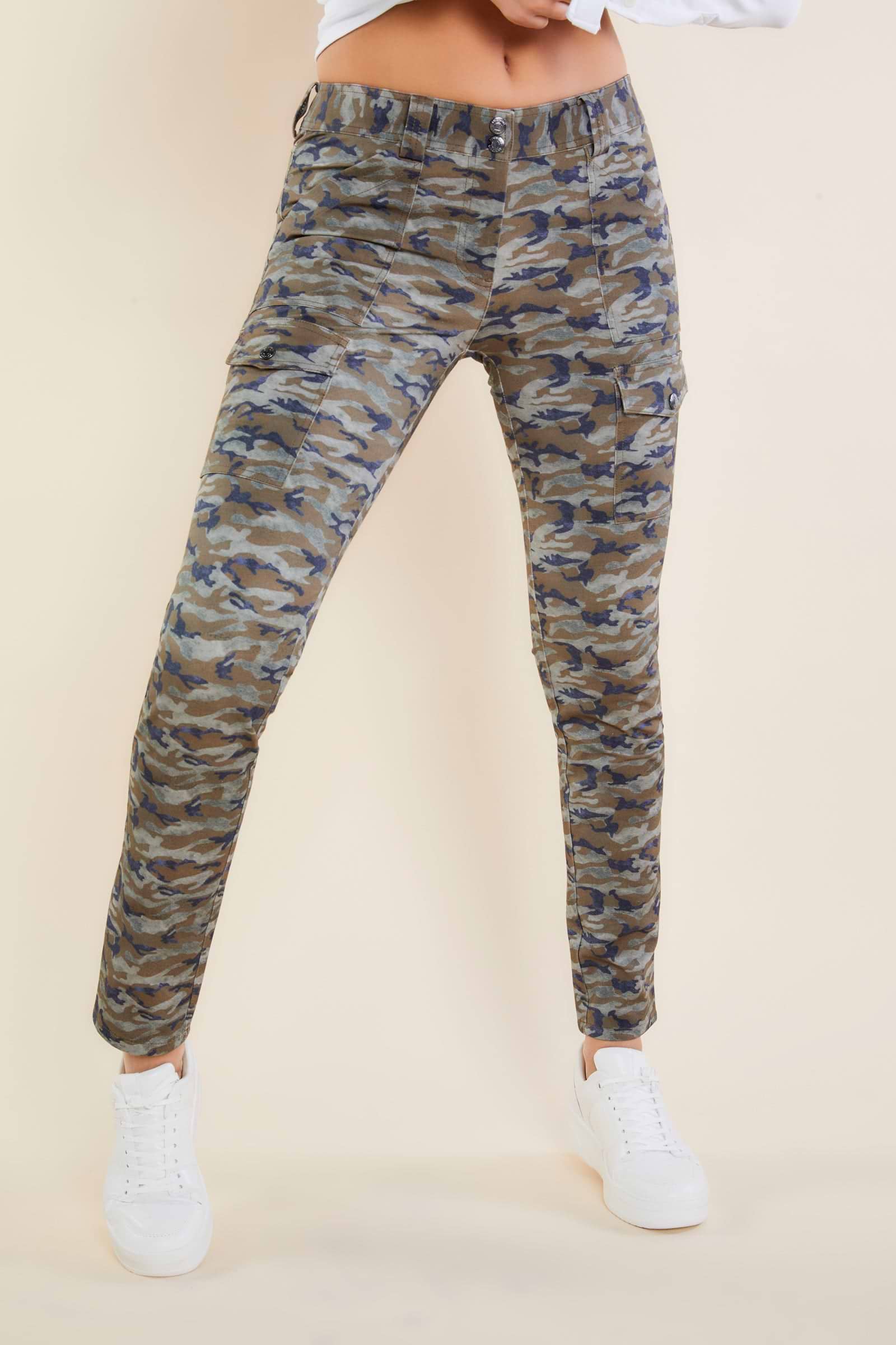 CAMOUFLAGE 2040||