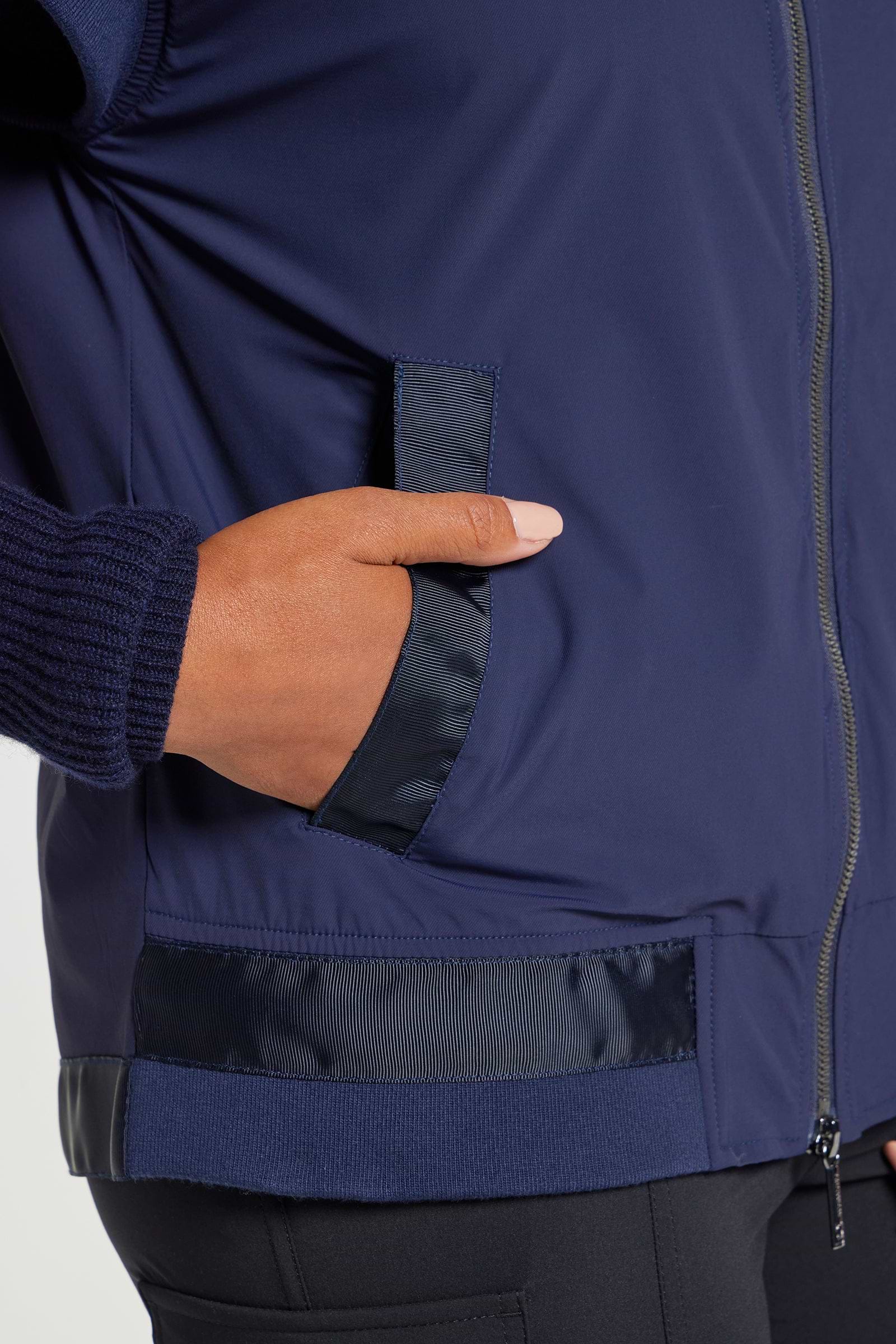 Navy || Amity Vest