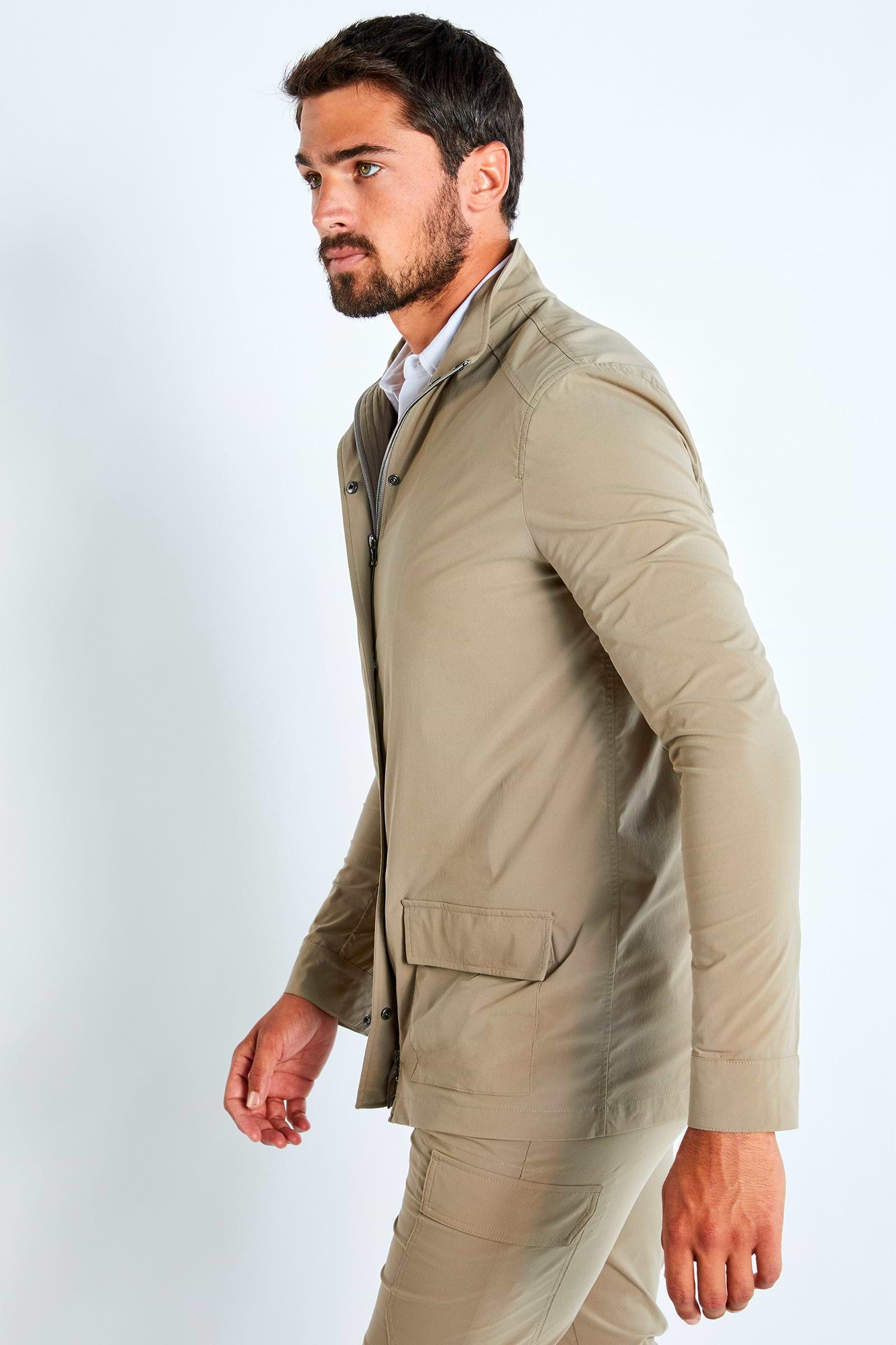 Khaki||