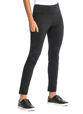 Hiking in The Andrea Contrast Panel Leggings