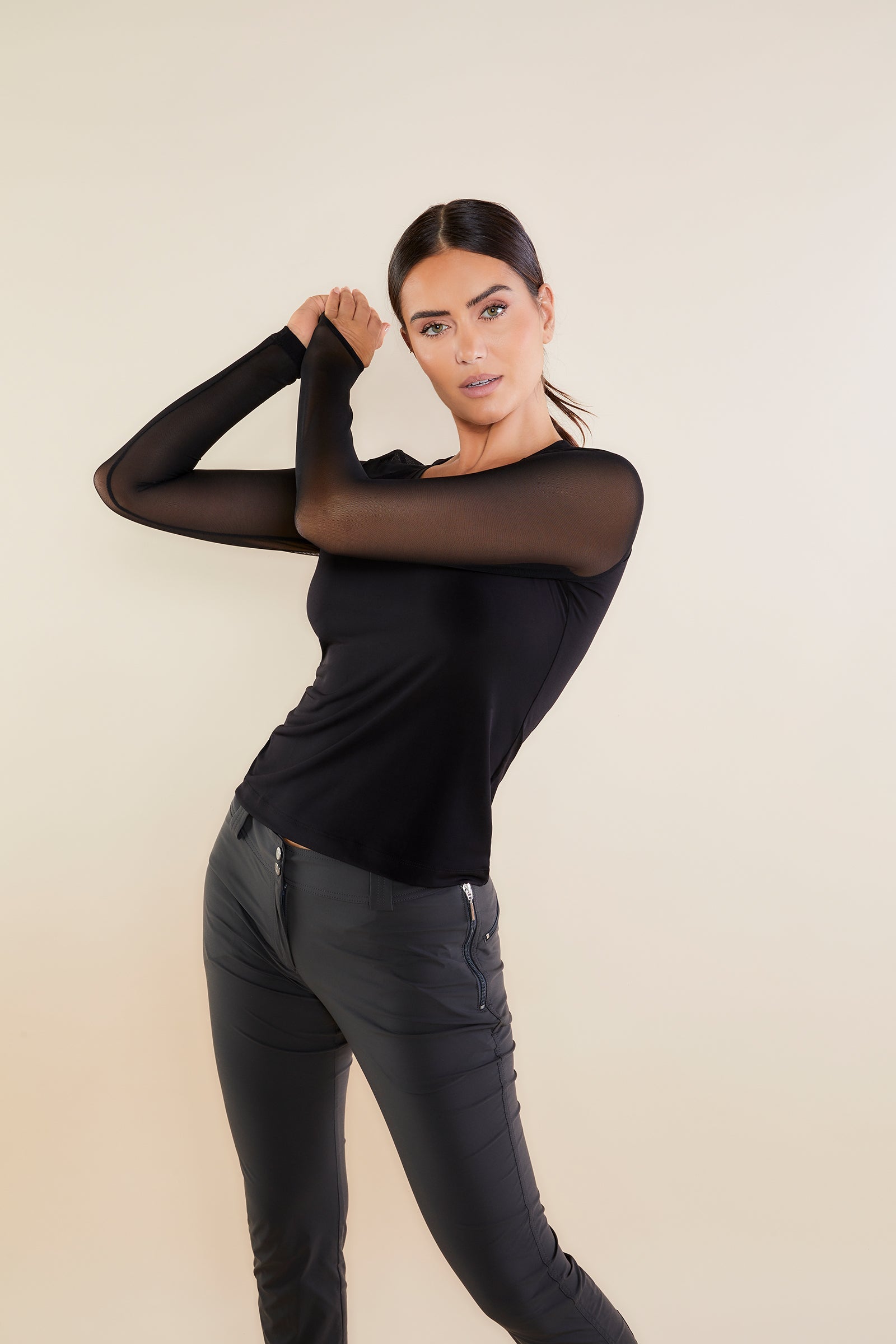 Isla V-Neck Longsleeve Top