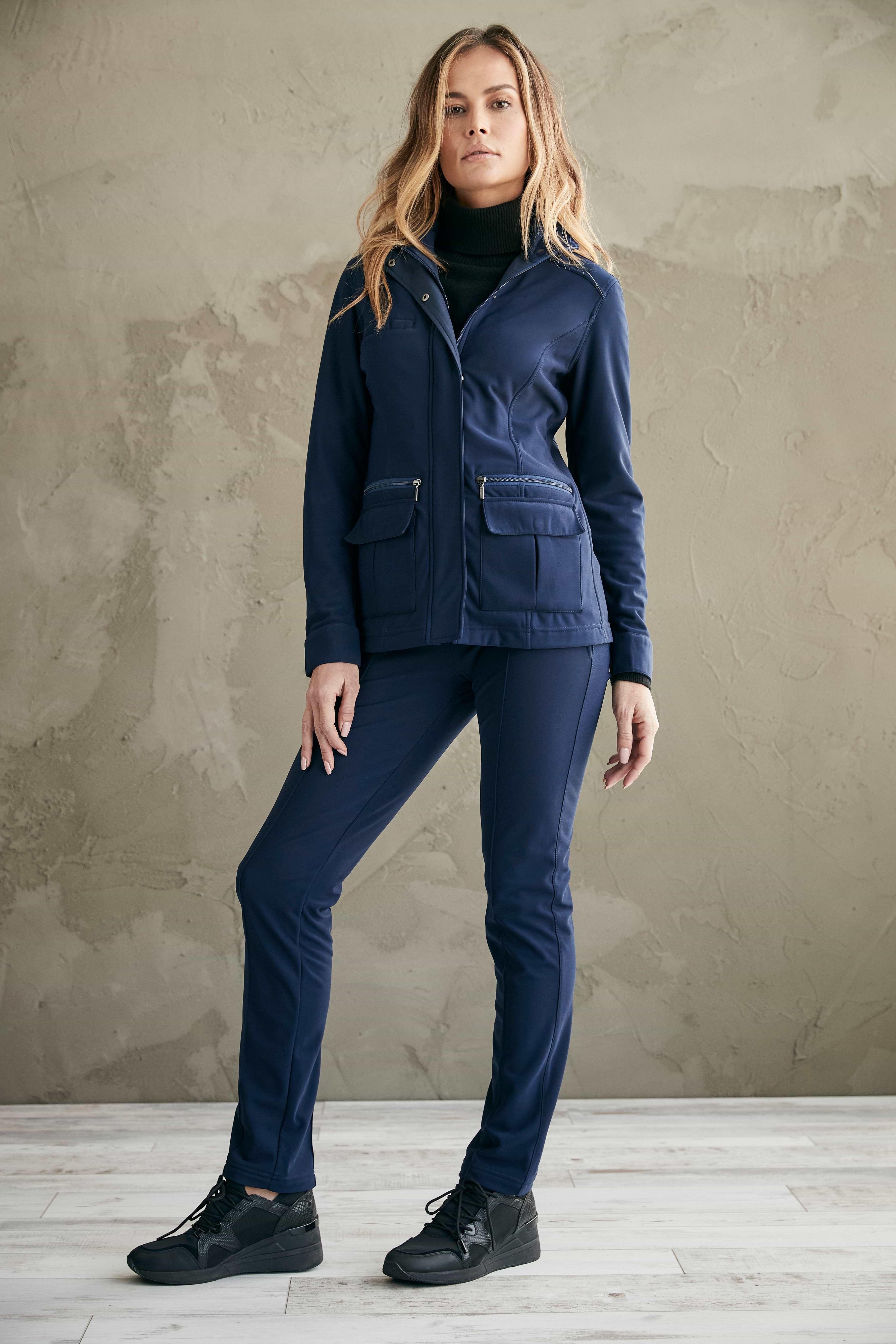 Navy||