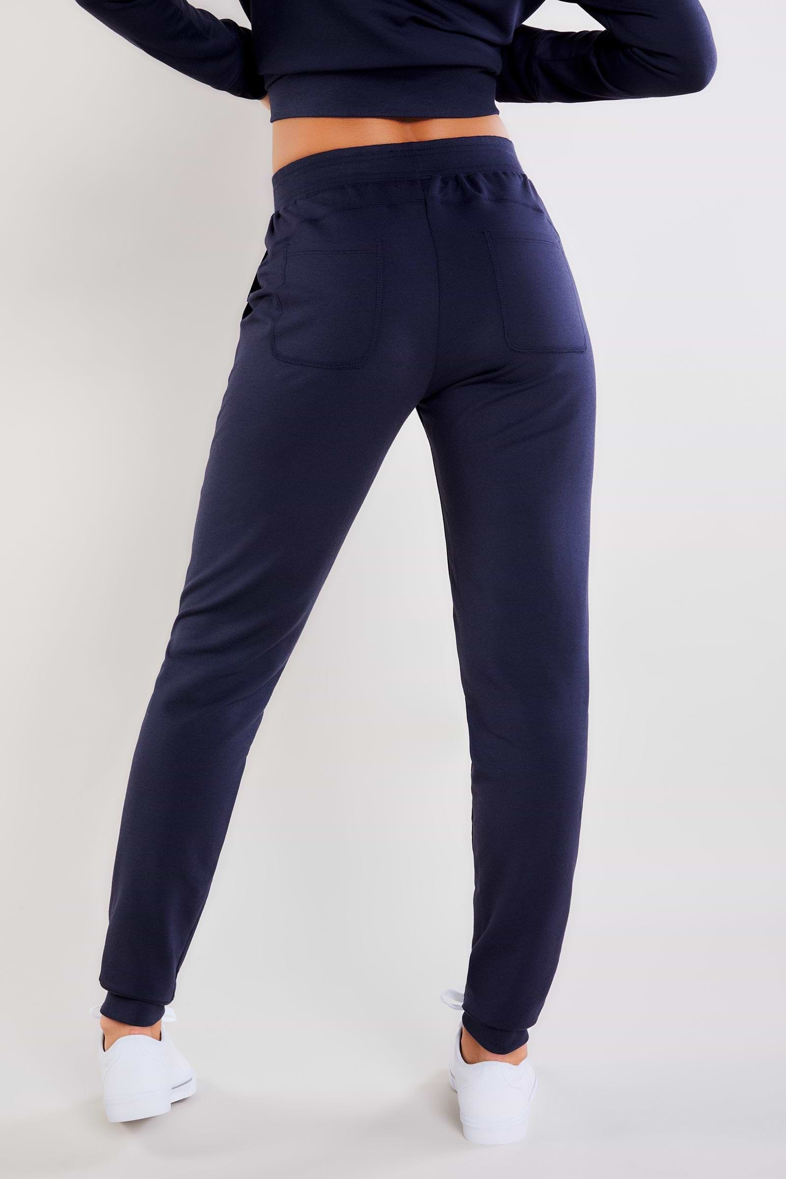 navy || Jayleen
