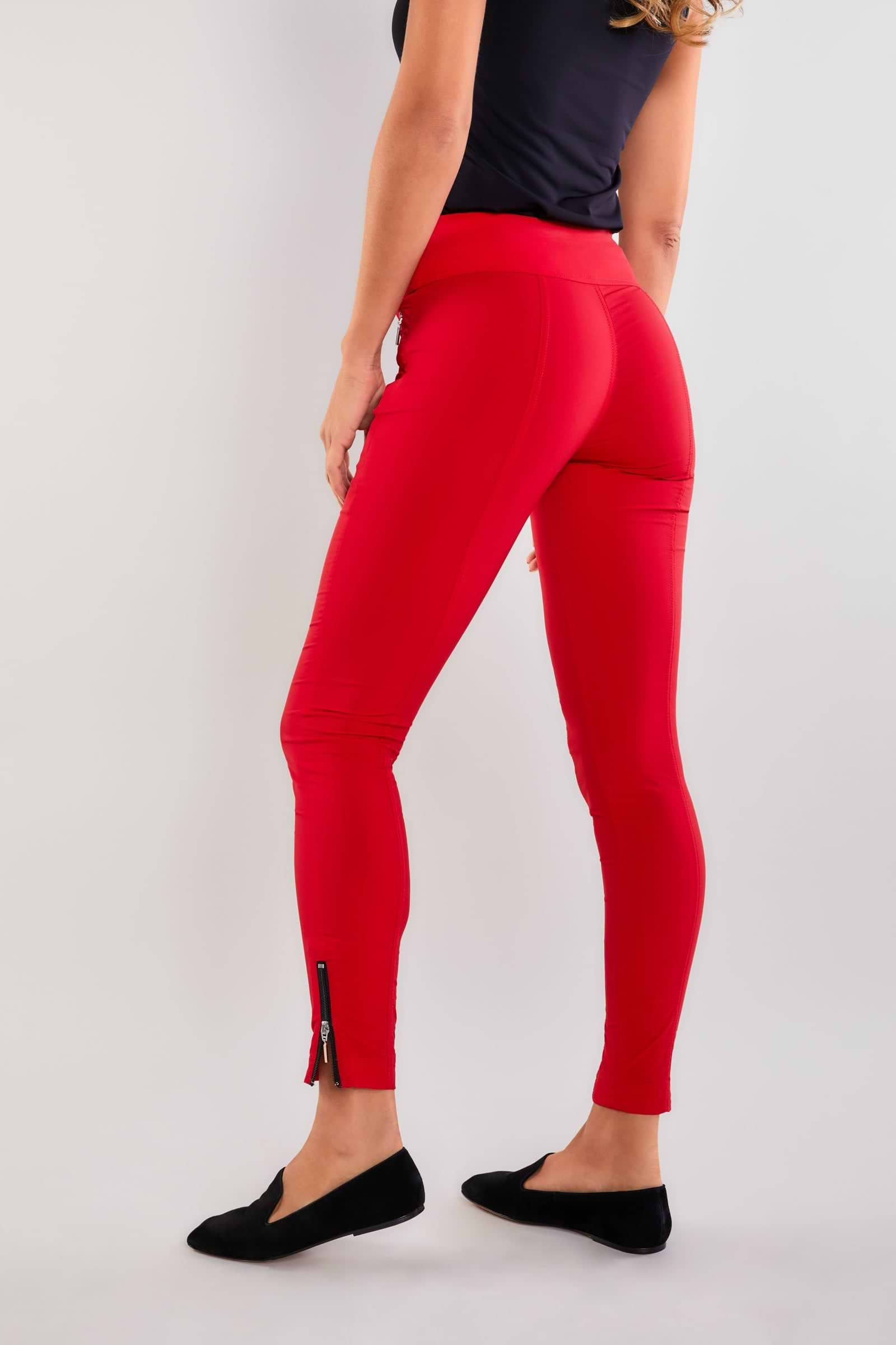 ATOMIC RED||