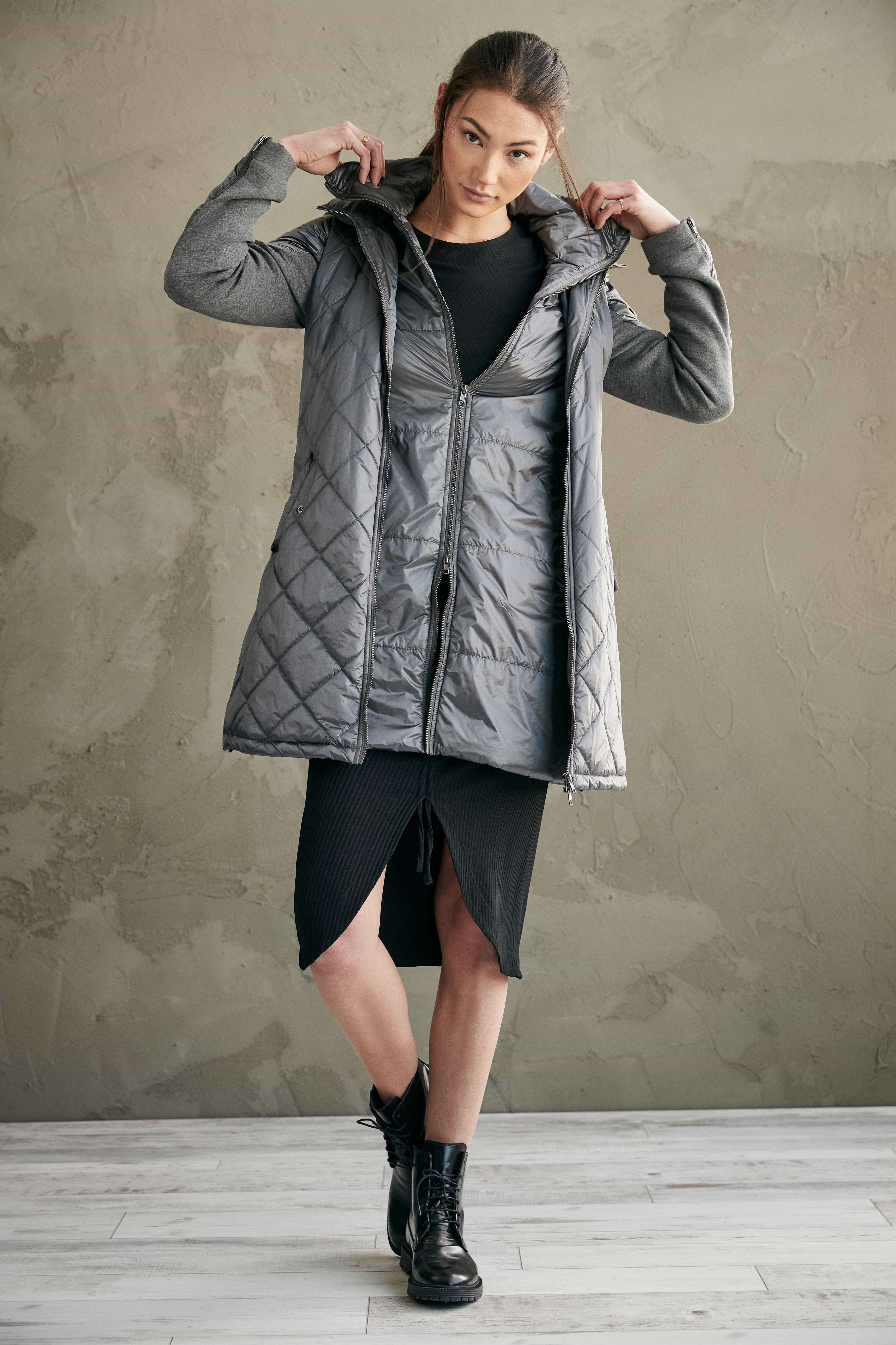 metallic pewter||