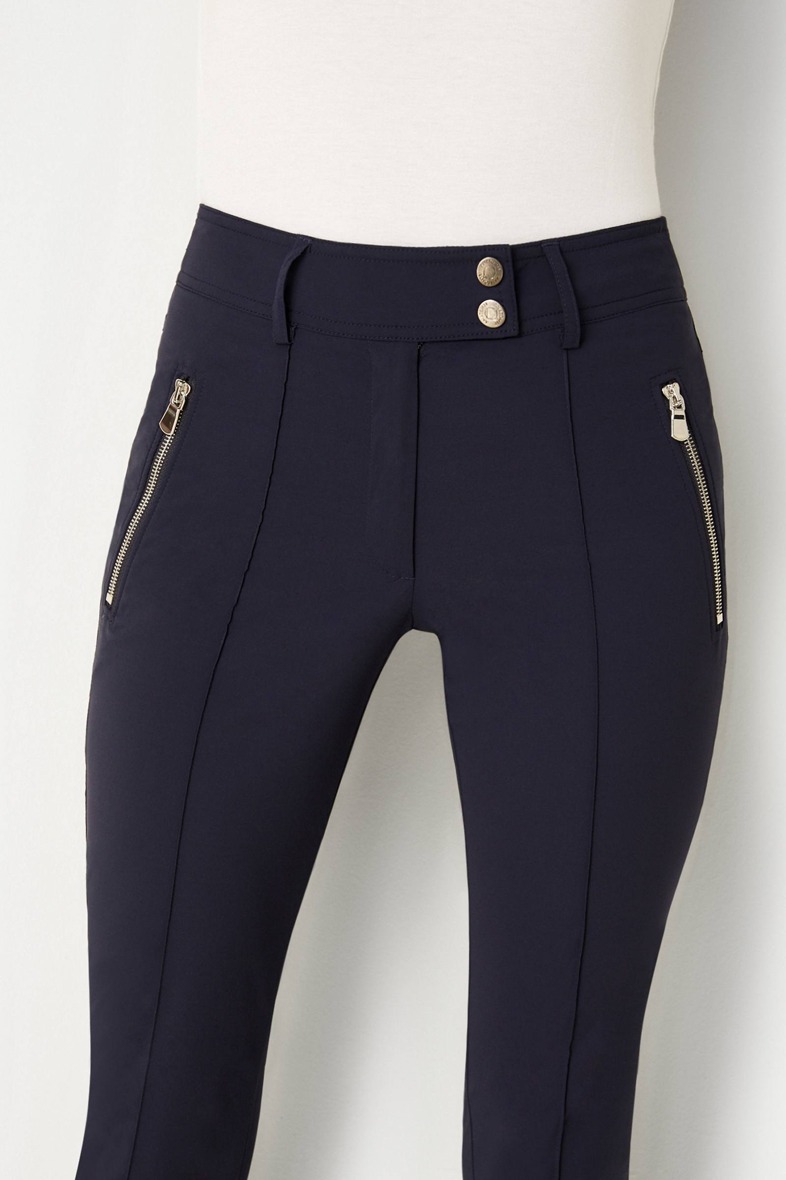 Navy||