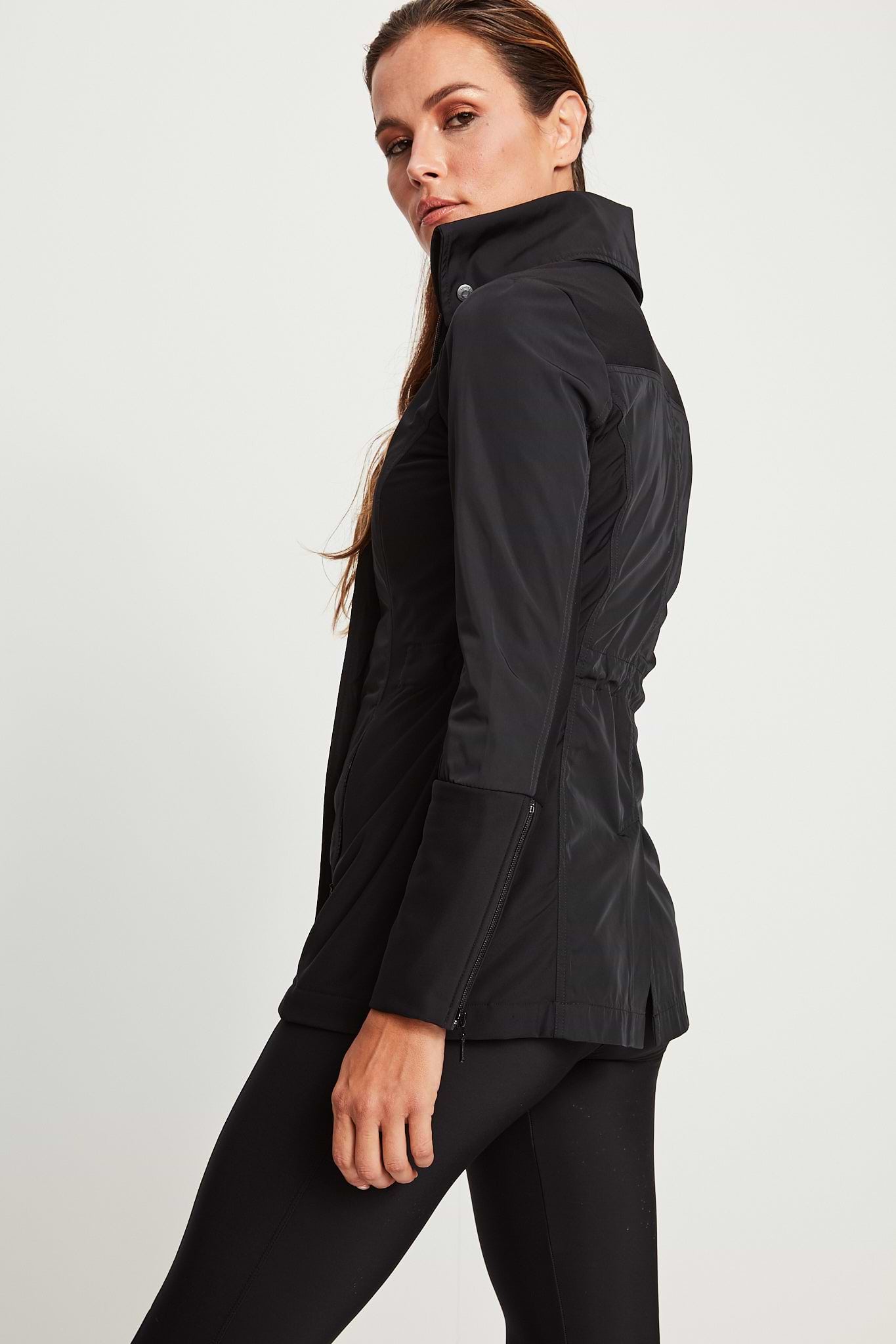 BLACK||