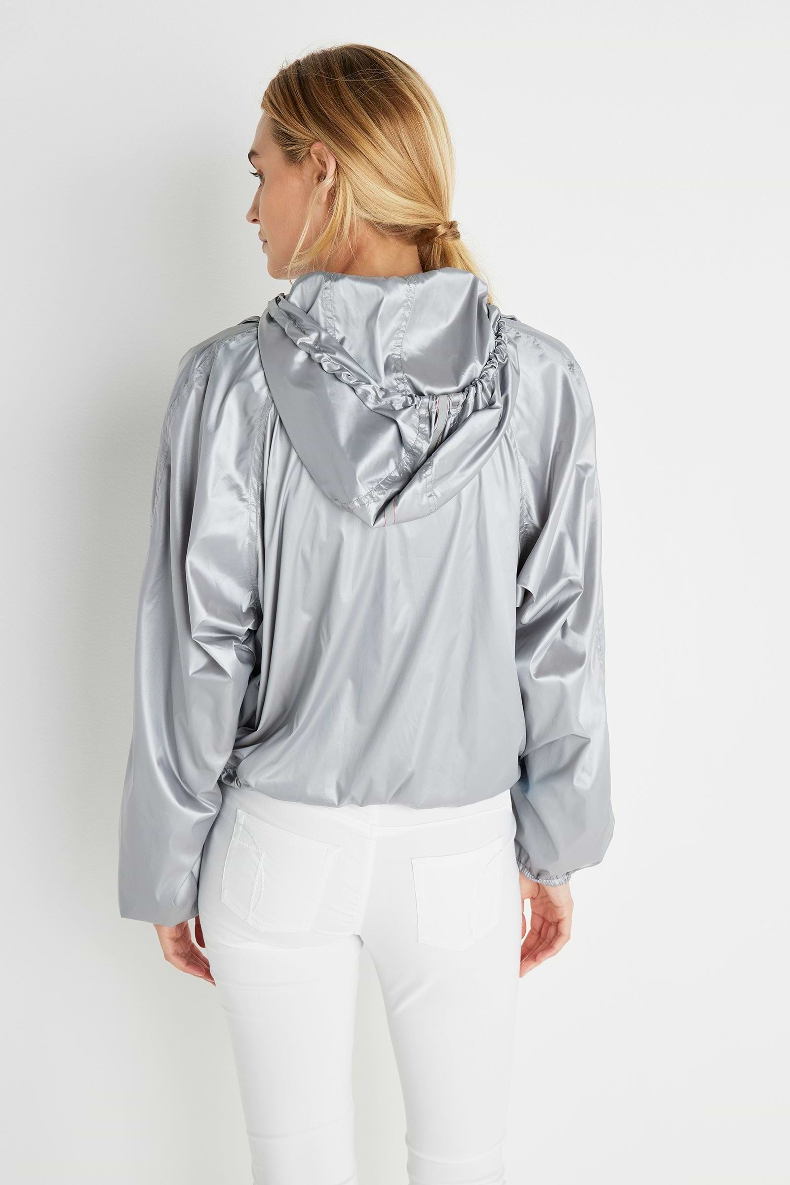 SILVER GREY||
