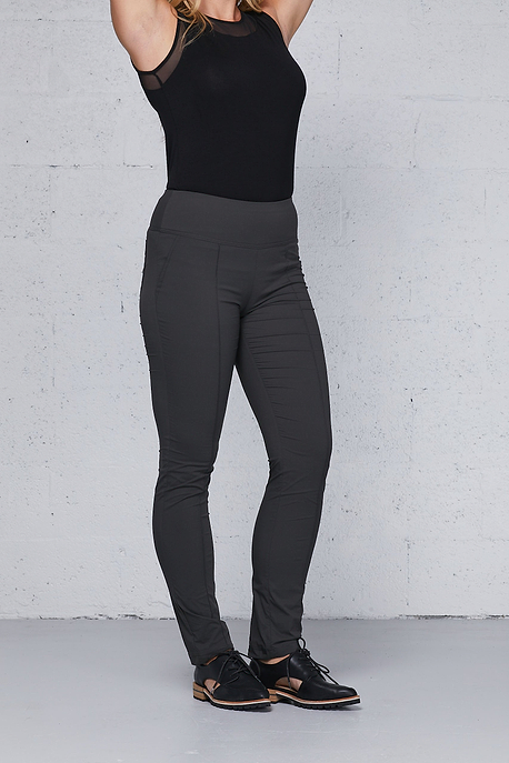 Grey||