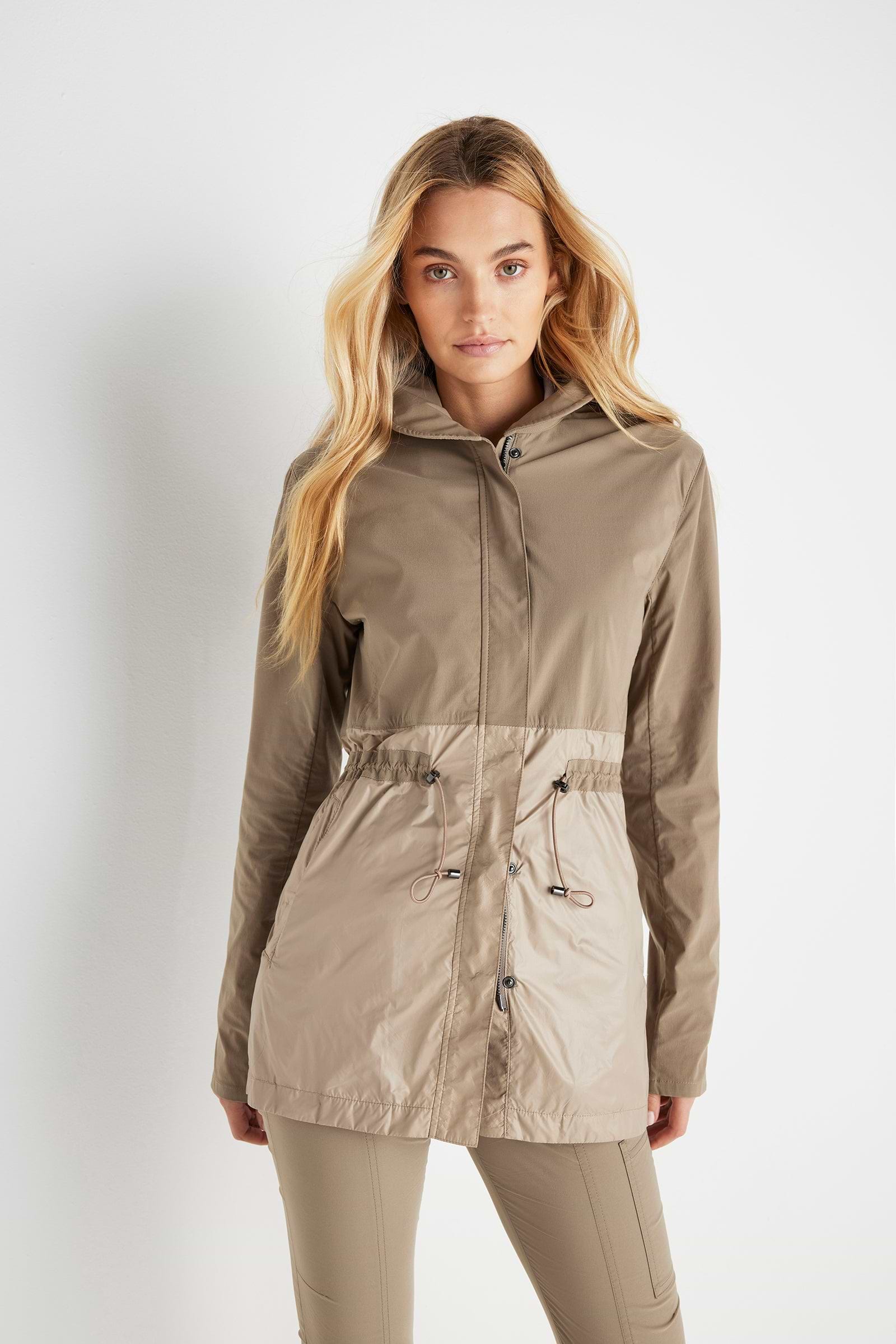 Khaki||