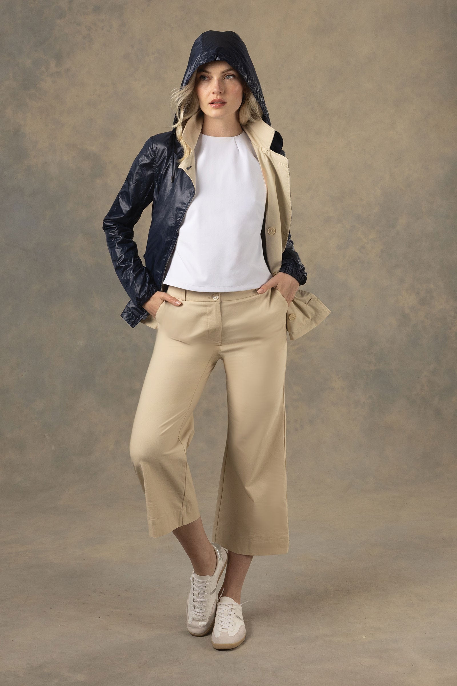 Ivanna Performance Cotton Cropped Flare Pant