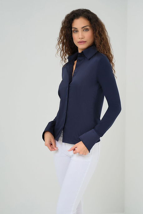 Navy ||