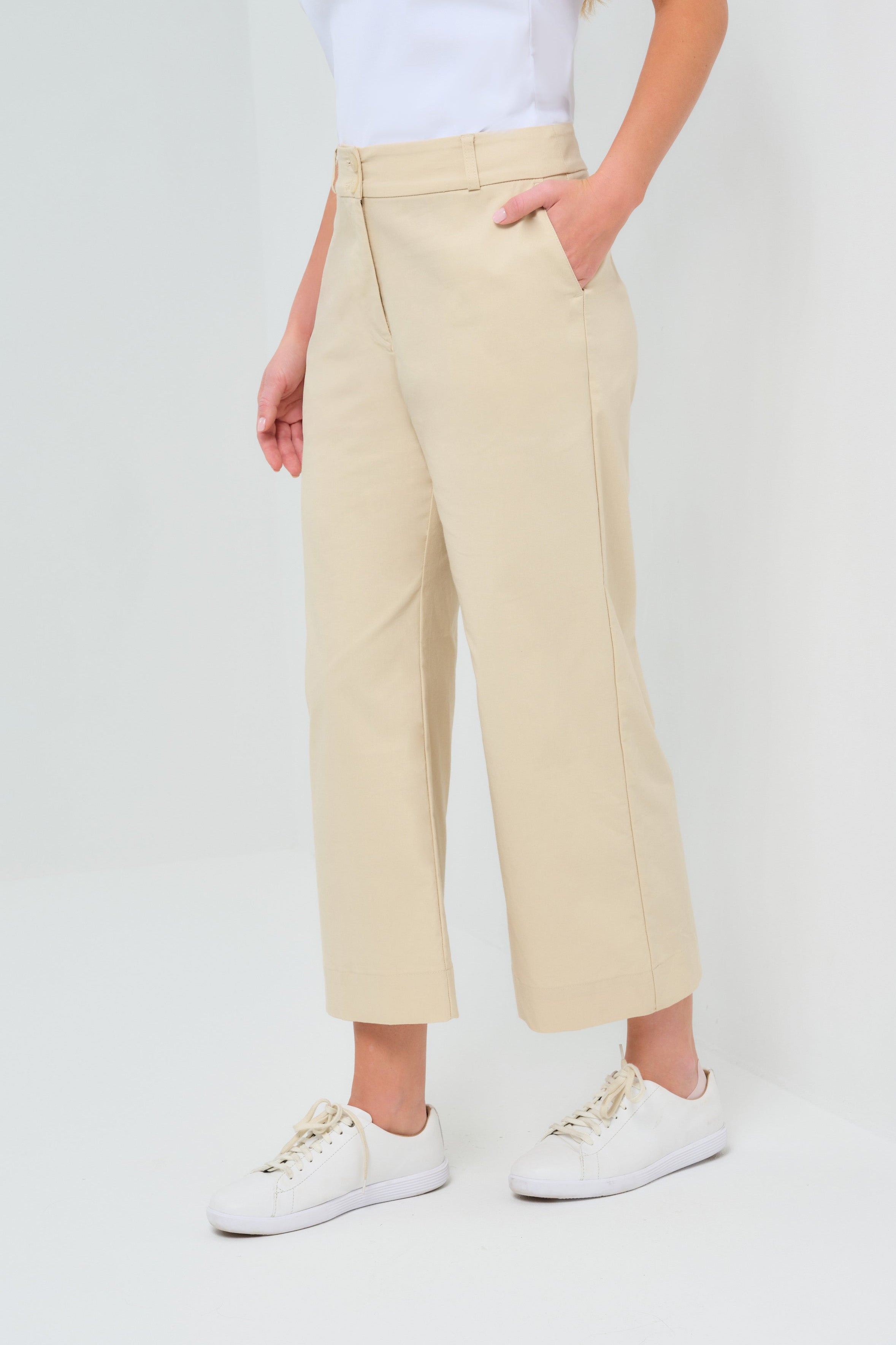 Ivanna Performance Cotton Cropped Flare Pant