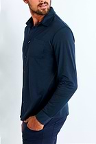 The Best Travel Top. Man Showing the Side Profile of a Men's Nick Top in Navy.