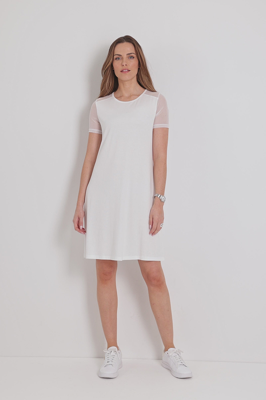 Video of a Melissa Dress in White.