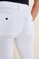 The Best Travel Shorts. Back Details of an Apiedi Shorts in White.