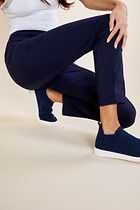 The Best Travel Pants. Side Profile of the Sonia Curvy High Rise Pant in Navy