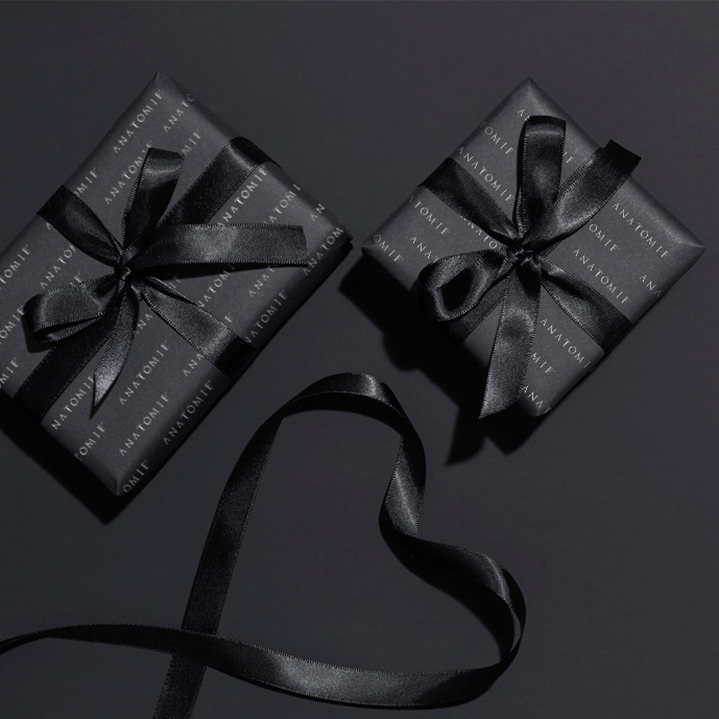 Anatomie's Holiday Gift Guide Our Picks on What To Give Travel Lovers