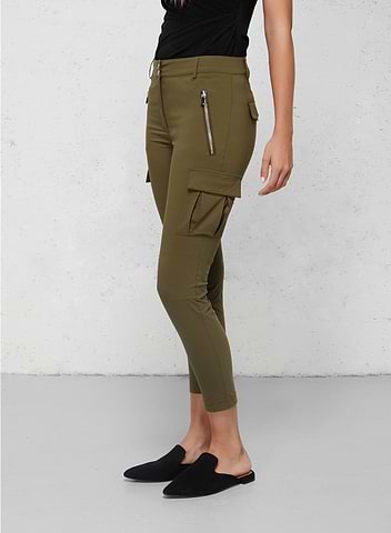 Hiking in the Viva Cropped Pants 