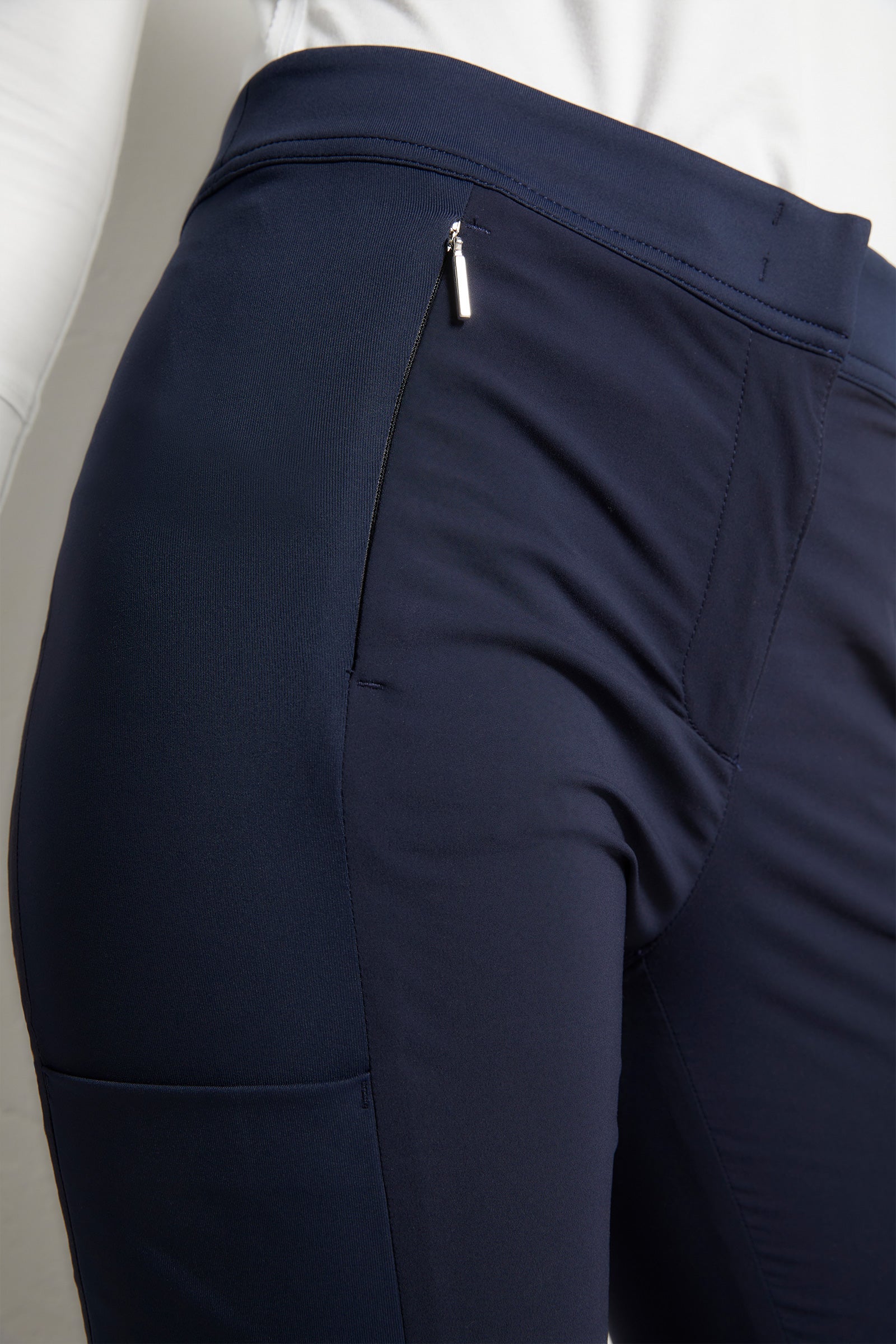 Ipant Slim Fit Pant in Black